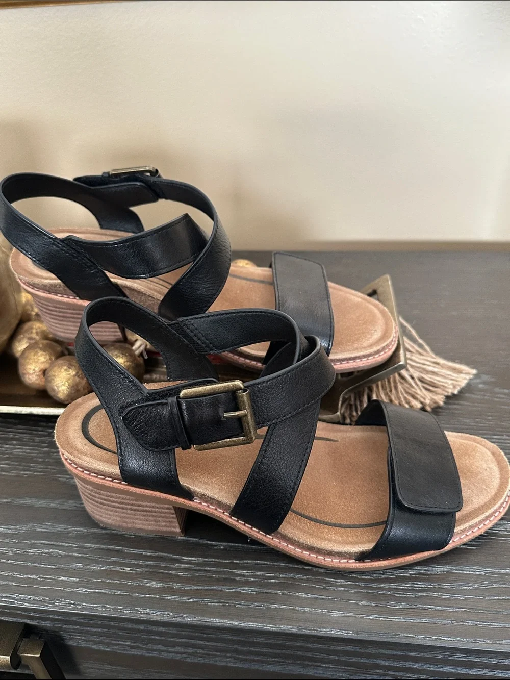 Aetrex Kristin Black Leather Velcro Cross-Strap Comfort Sandals